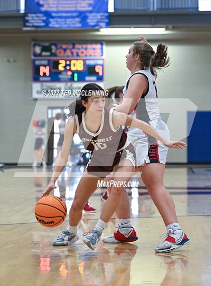Thumbnail 3 in Perryville vs Baptist Prep photogallery.