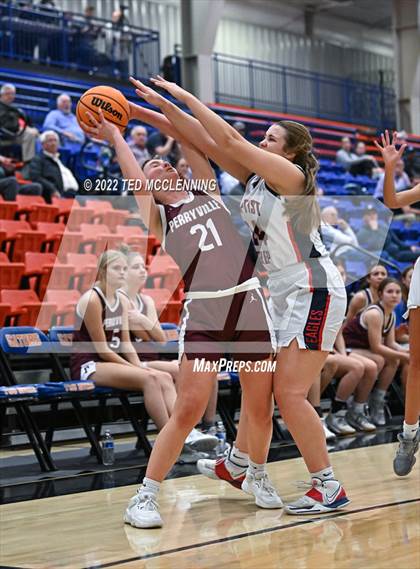 Thumbnail 3 in Perryville vs Baptist Prep photogallery.