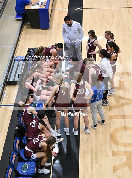 Thumbnail 3 in Perryville vs Baptist Prep photogallery.