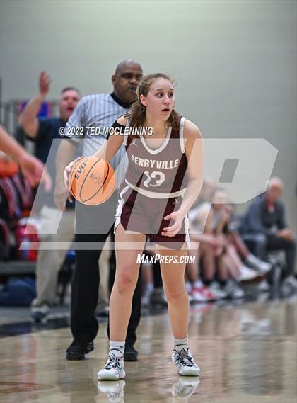 Thumbnail 3 in Perryville vs Baptist Prep photogallery.
