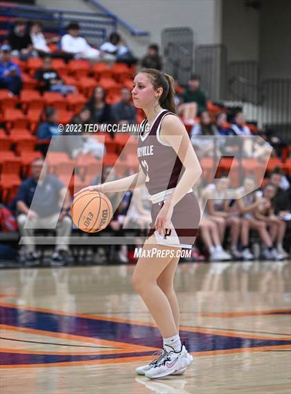 Thumbnail 1 in Perryville vs Baptist Prep photogallery.