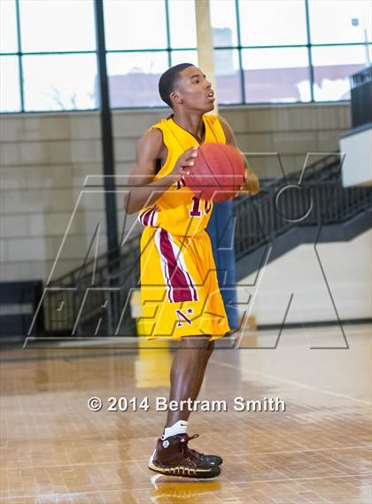 Thumbnail 2 in Nazareth vs Fordham Prep (Tom Keenan Classic) photogallery.