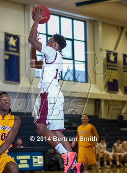 Thumbnail 1 in Nazareth vs Fordham Prep (Tom Keenan Classic) photogallery.
