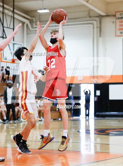 Thumbnail 1 in Burlingame vs. Menlo-Atherton photogallery.
