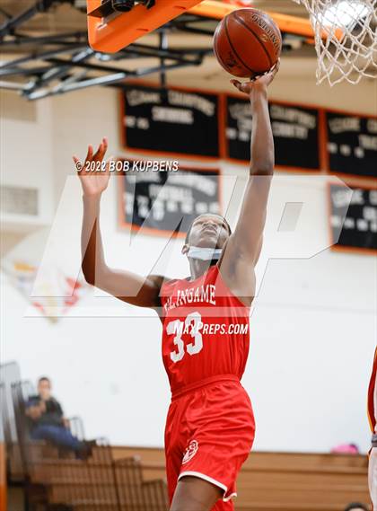 Thumbnail 1 in Burlingame vs. Menlo-Atherton photogallery.