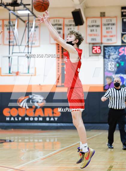 Thumbnail 2 in Burlingame vs. Menlo-Atherton photogallery.