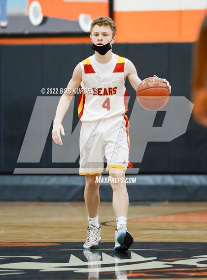 Thumbnail 3 in Burlingame vs. Menlo-Atherton photogallery.
