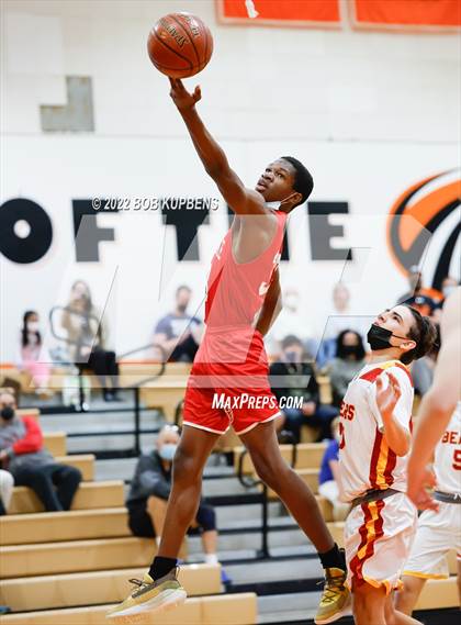 Thumbnail 1 in Burlingame vs. Menlo-Atherton photogallery.
