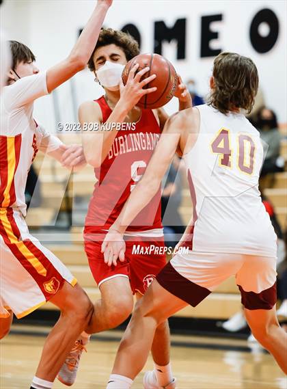 Thumbnail 2 in Burlingame vs. Menlo-Atherton photogallery.