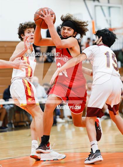 Thumbnail 2 in Burlingame vs. Menlo-Atherton photogallery.
