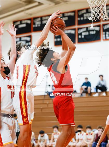 Thumbnail 3 in Burlingame vs. Menlo-Atherton photogallery.
