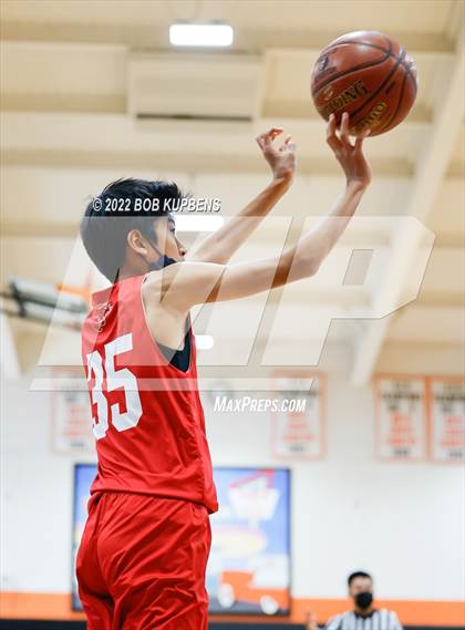 Thumbnail 2 in Burlingame vs. Menlo-Atherton photogallery.