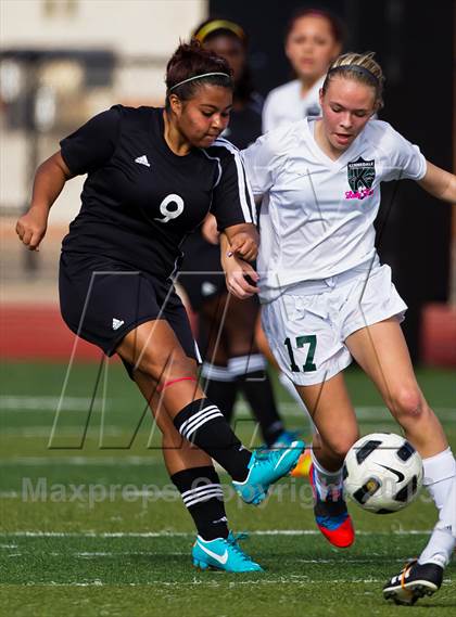 Thumbnail 1 in Kaufman vs Kennedale (Pearland Shootout) photogallery.