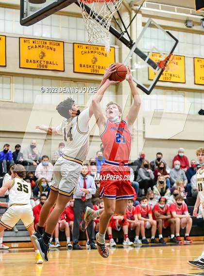 Thumbnail 2 in Fairport @ McQuaid Jesuit photogallery.