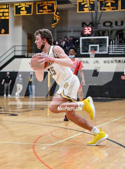 Thumbnail 1 in Fairport @ McQuaid Jesuit photogallery.