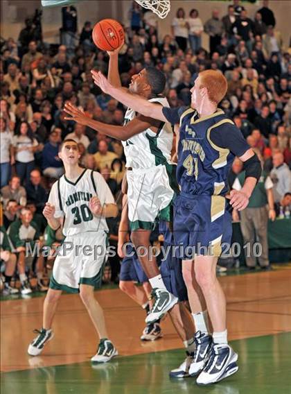 Thumbnail 2 in Bayport-Blue Point vs Harborfields (Section XI Class A Final) photogallery.