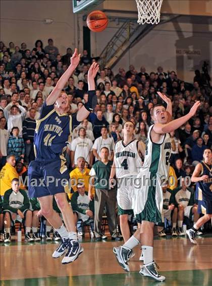 Thumbnail 2 in Bayport-Blue Point vs Harborfields (Section XI Class A Final) photogallery.