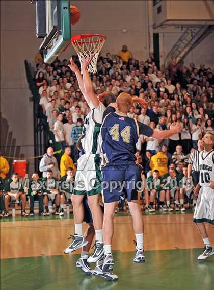 Thumbnail 3 in Bayport-Blue Point vs Harborfields (Section XI Class A Final) photogallery.