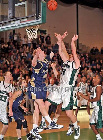 Thumbnail 2 in Bayport-Blue Point vs Harborfields (Section XI Class A Final) photogallery.
