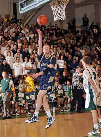 Thumbnail 2 in Bayport-Blue Point vs Harborfields (Section XI Class A Final) photogallery.