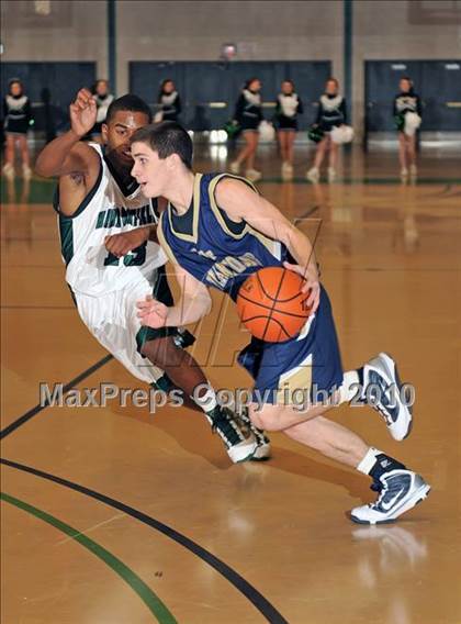 Thumbnail 3 in Bayport-Blue Point vs Harborfields (Section XI Class A Final) photogallery.