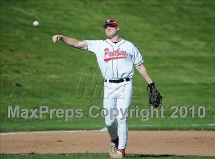 Thumbnail 1 in New Fairfield @ Pomperaug photogallery.