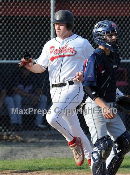Thumbnail 2 in New Fairfield @ Pomperaug photogallery.