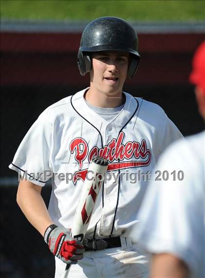 Thumbnail 1 in New Fairfield @ Pomperaug photogallery.