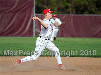 Thumbnail 3 in New Fairfield @ Pomperaug photogallery.
