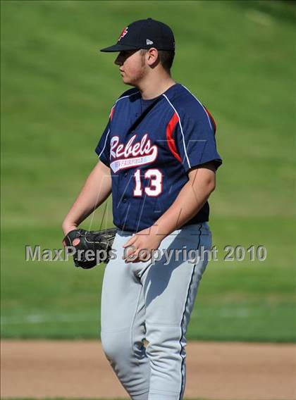Thumbnail 2 in New Fairfield @ Pomperaug photogallery.