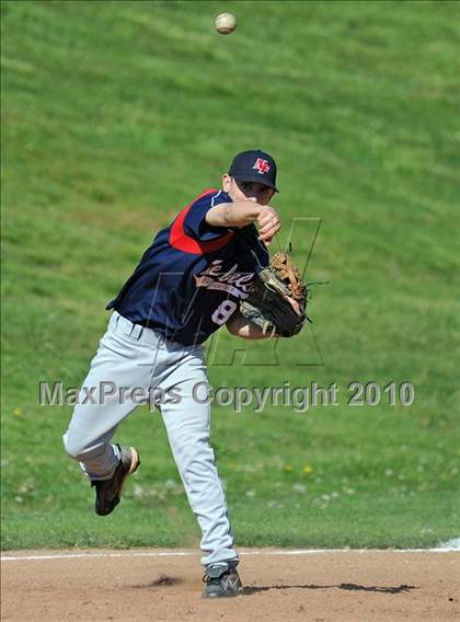 Thumbnail 2 in New Fairfield @ Pomperaug photogallery.