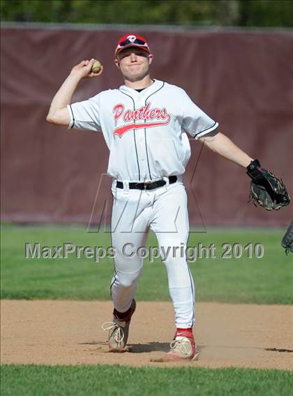 Thumbnail 2 in New Fairfield @ Pomperaug photogallery.