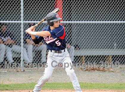 Thumbnail 3 in New Fairfield @ Pomperaug photogallery.