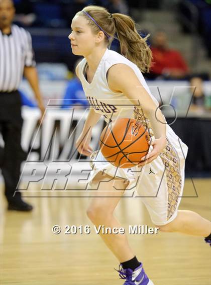 Thumbnail 2 in Puyallup vs Kentridge (4A SPSL Tournament) photogallery.