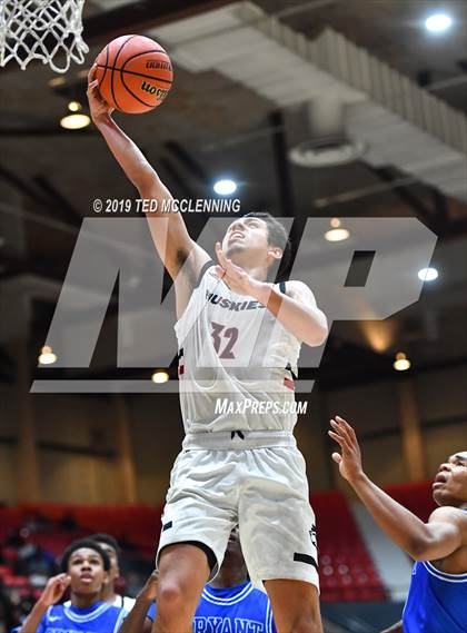 Thumbnail 3 in Bryant vs Centennial Corona (CA) (King Cotton Classic) photogallery.