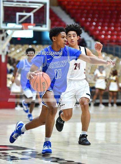 Thumbnail 1 in Bryant vs Centennial Corona (CA) (King Cotton Classic) photogallery.