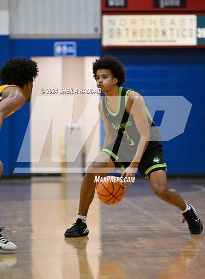 Thumbnail 3 in Windermere vs Shabach Christian Academy (Sun Bash Tampa) photogallery.