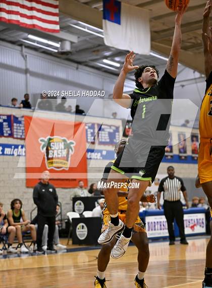 Thumbnail 3 in Windermere vs Shabach Christian Academy (Sun Bash Tampa) photogallery.