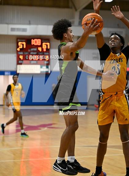 Thumbnail 1 in Windermere vs Shabach Christian Academy (Sun Bash Tampa) photogallery.