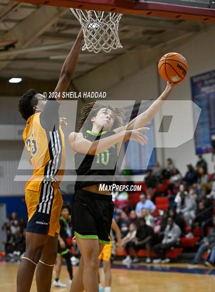 Thumbnail 3 in Windermere vs Shabach Christian Academy (Sun Bash Tampa) photogallery.