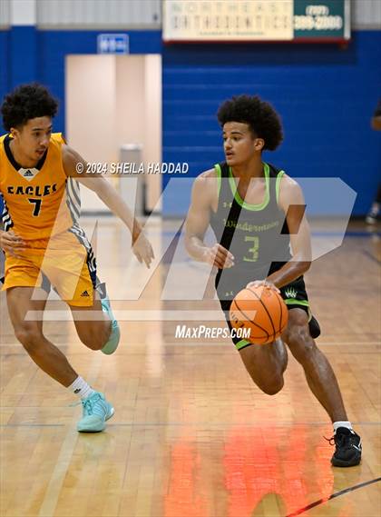 Thumbnail 2 in Windermere vs Shabach Christian Academy (Sun Bash Tampa) photogallery.