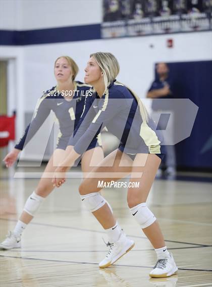 Thumbnail 3 in Bloom-Carroll @ Teays Valley photogallery.