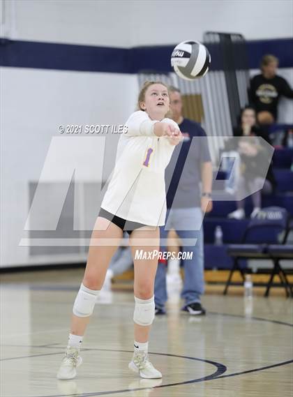 Thumbnail 1 in Bloom-Carroll @ Teays Valley photogallery.