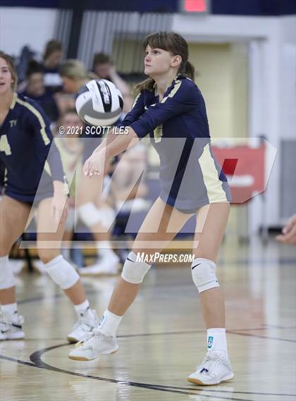 Thumbnail 3 in Bloom-Carroll @ Teays Valley photogallery.