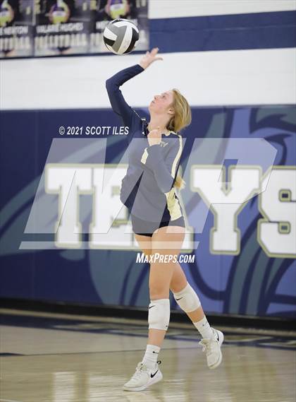 Thumbnail 2 in Bloom-Carroll @ Teays Valley photogallery.