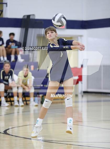 Thumbnail 3 in Bloom-Carroll @ Teays Valley photogallery.