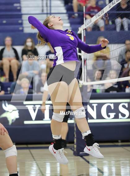 Thumbnail 1 in Bloom-Carroll @ Teays Valley photogallery.