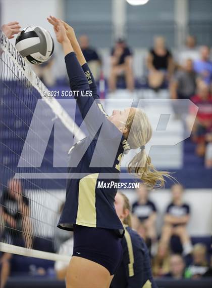 Thumbnail 2 in Bloom-Carroll @ Teays Valley photogallery.