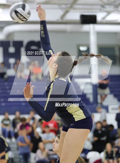 Thumbnail 2 in Bloom-Carroll @ Teays Valley photogallery.