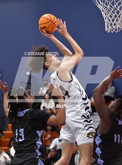 Thumbnail 3 in Lee vs. Inderkum (Fortune Showcase) photogallery.